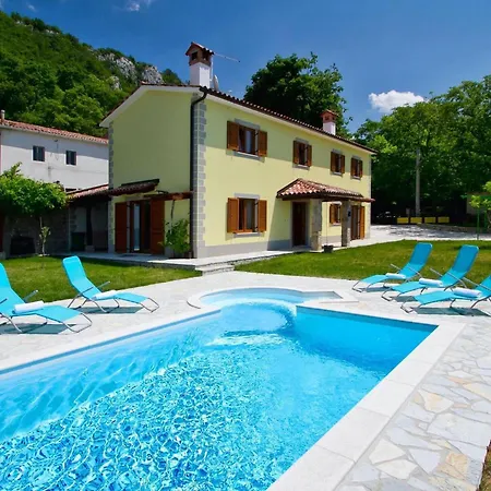 Bella Vista *