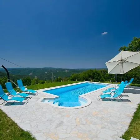 Bella Vista